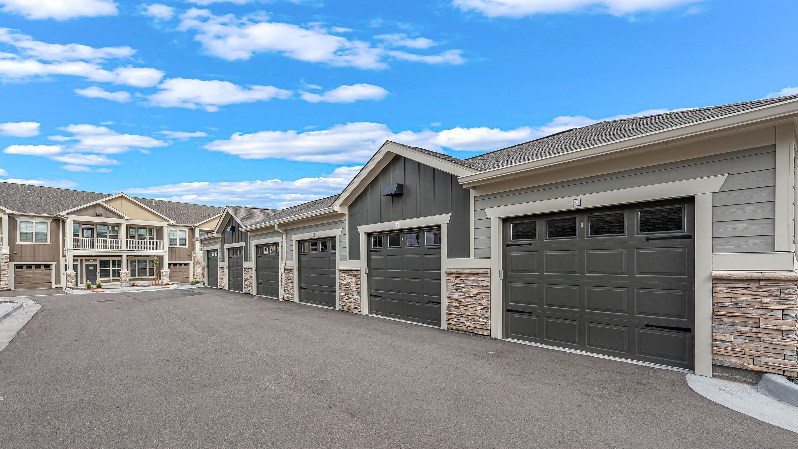 Photos of Springs at Eagle Bend in Aurora, CO